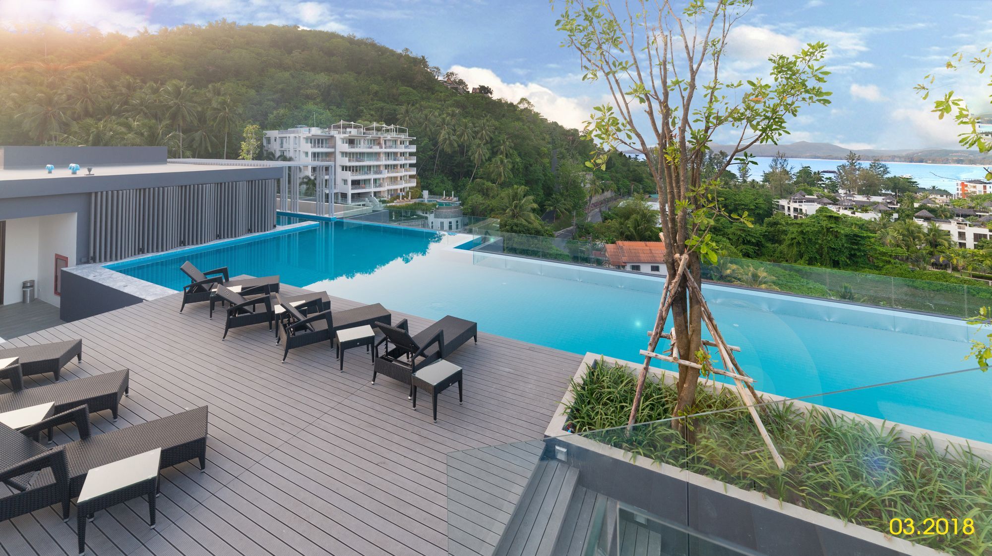 The Aristo Beach By Holy Cow 212 Phuket Exteriör bild